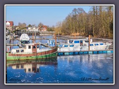 Eingefroren - Boote im Bremervörder Hafen