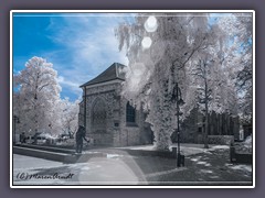 Klosterkirche mit Christofferus Brunnen