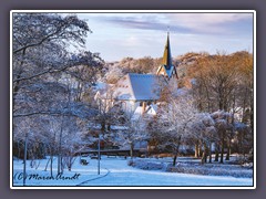 City - Blick in den winterlichen Stadtpark