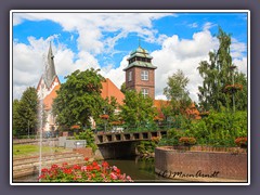 City - Marktplatz - Kirche und Schlauchurm