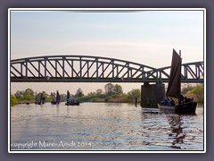 Unter der Eisenbahnbrücke