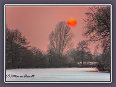 Zugefroren - Sonnenrot