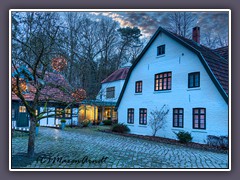 Blaue Stunde am Barkenhoff - Eingangsbereich zum Museum